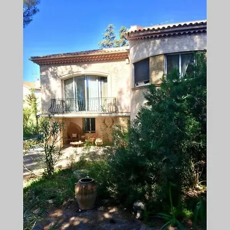 펜션 Villa Sta Rita 150M Mer, Etage Entier Avec Jardin